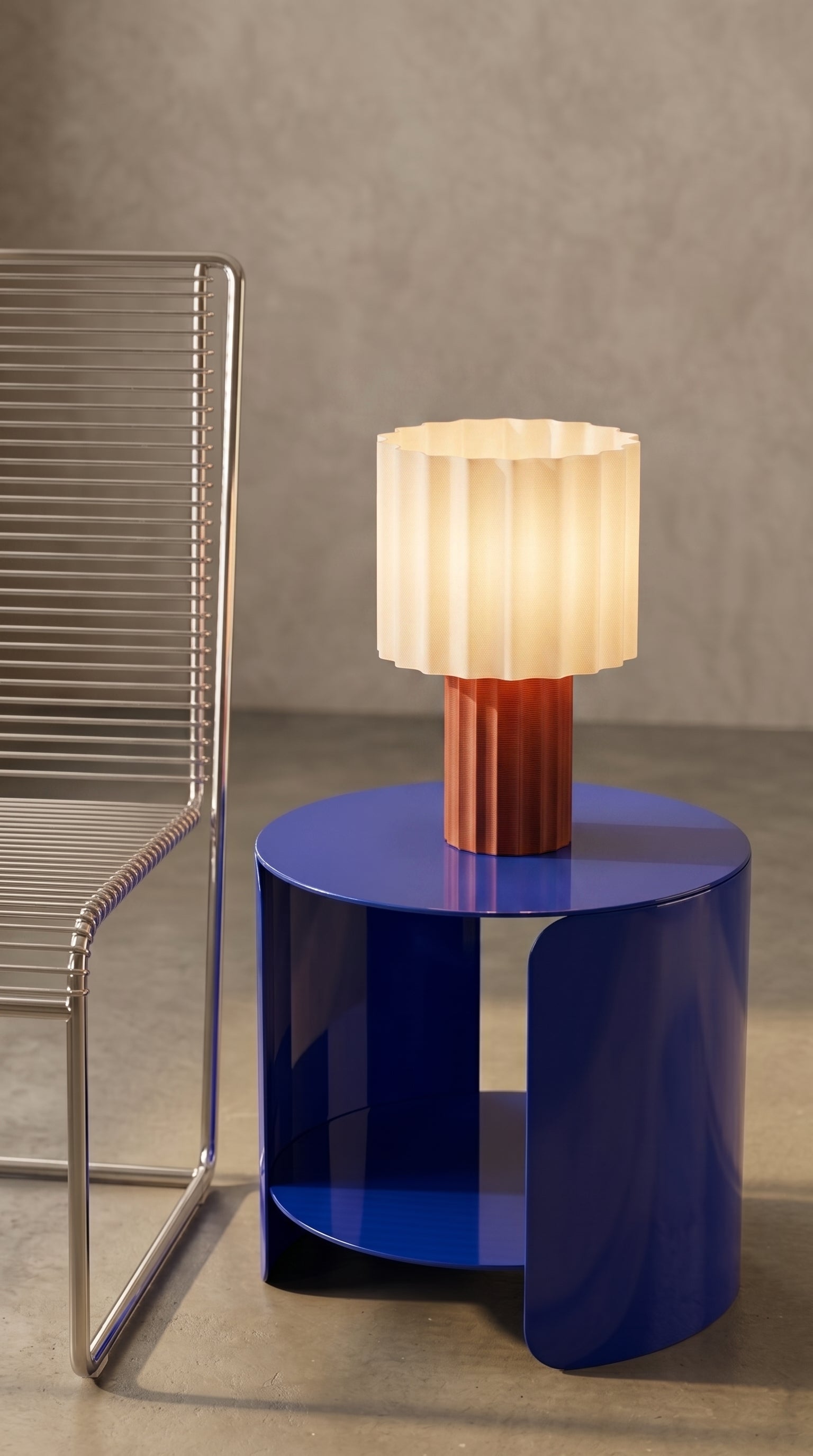 Flor Scalloped  Lamp